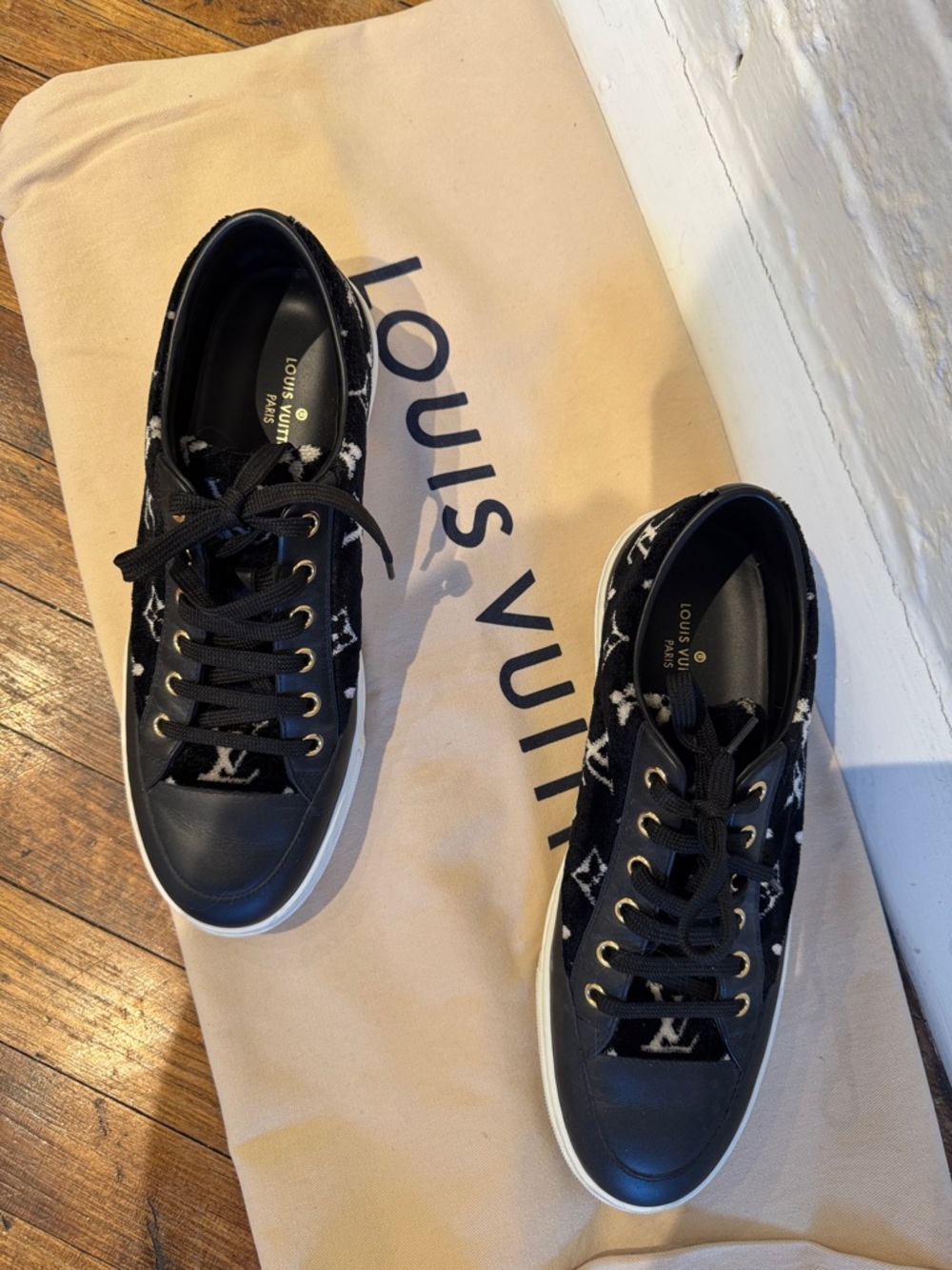 Louis Vuitton Black & White Monogram Low-Top Sneakers with Gold-Tone Eyelets